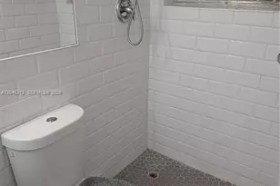 1331 NE 211th St, Miami, FL 33179 - Photo 10