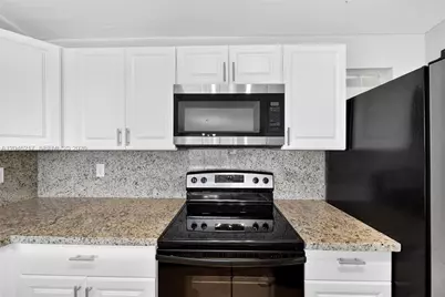 17501 SW 142nd Ct, Miami, FL 33177 - Photo 16