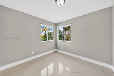 17501 SW 142nd Ct, Miami, FL 33177 - Photo 20