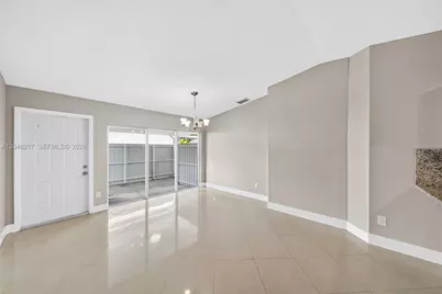 17501 SW 142nd Ct, Miami, FL 33177 - Photo 10