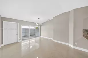 17501 SW 142nd Ct, Miami, FL 33177 - Photo 10