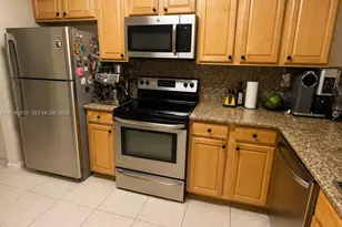 7954 NW 41 Ct, Sunrise, FL 33351 - Photo 6