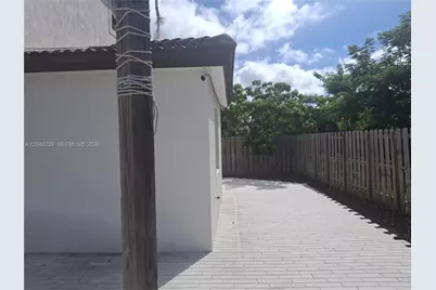 2439 NW 131st Cir, Miami, FL 33167 - Photo 22