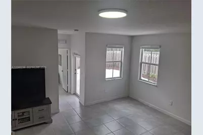 2439 NW 131st Cir, Miami, FL 33167 - Photo 28