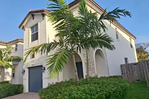 2439 NW 131st Cir, Miami, FL 33167 - Photo 2