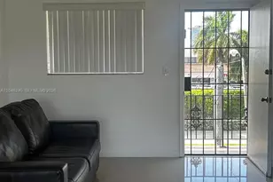2880 NE 203rd St, Aventura, FL 33180 - Photo 6