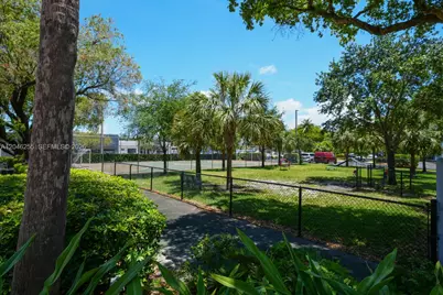 1470 NE 123rd St #A104, North Miami, FL 33161 - Photo 32