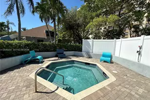 1470 NE 123rd St, North Miami, FL 33161 - Photo 12