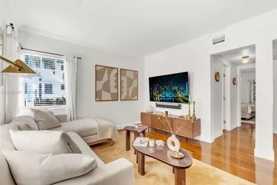915 8th St #101, Miami Beach, FL 33139 - Photo 2