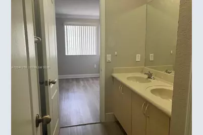 10240 SW 227th Ln, Cutler Bay, FL 33190 - Photo 10