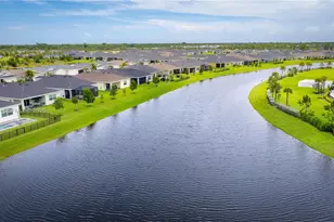 1000 SE Crosswood Wy, Port Saint Lucie, FL 34984 - Photo 12