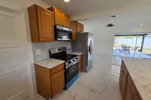 305 SE Airoso Blvd, Port Saint Lucie, FL 34983 - Photo 14