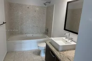 185 SW 7th St, Miami, FL 33130 - Photo 8