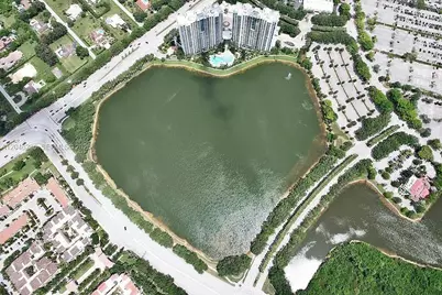 2641 N Flamingo Rd #2308, Plantation, FL 33323 - Photo 30