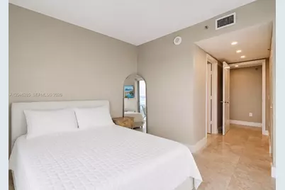 2641 N Flamingo Rd #2308, Plantation, FL 33323 - Photo 16
