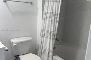 950 Brickell Bay Dr, Miami, FL 33131 - Photo 32