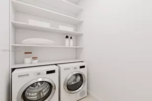 138 NW 164th St, Miami, FL 33169 - Photo 8