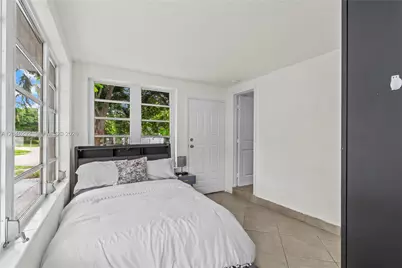 600 NE 44th St, Deerfield Beach, FL 33064 - Photo 18