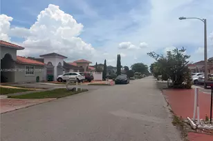 8814 NW 109th Terrace, Hialeah Gardens, FL 33018 - Photo 4