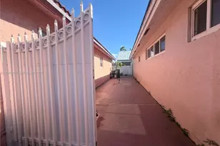 8814 NW 109th Terrace, Hialeah Gardens, FL 33018 - Photo 26