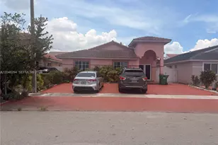 8814 NW 109th Terrace, Hialeah Gardens, FL 33018 - Photo 2