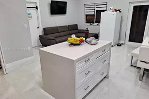 8814 NW 109th Terrace, Hialeah Gardens, FL 33018 - Photo 10