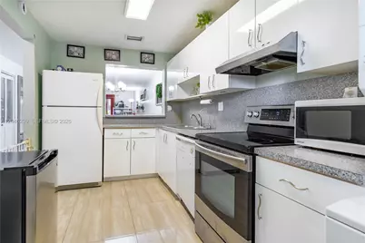 1450 NW 97th Ave #268, Pembroke Pines, FL 33024 - Photo 8