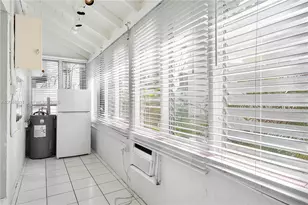 1507 Meridian Ave, Miami Beach, FL 33139 - Photo 4
