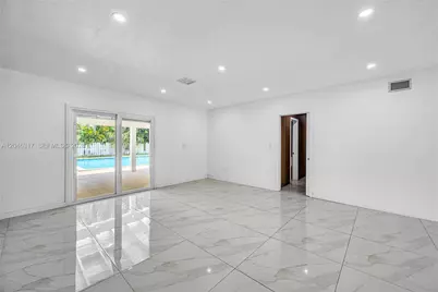 12525 SW 68th Ct, Pinecrest, FL 33156 - Photo 4