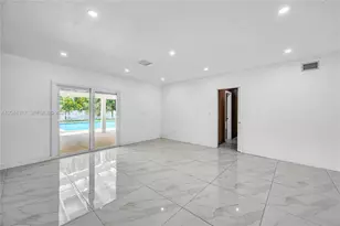12525 SW 68th Ct, Pinecrest, FL 33156 - Photo 4
