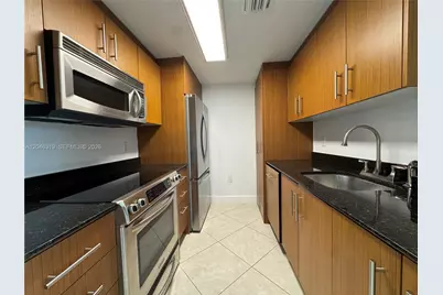 10275 Collins Ave #318, Bal Harbour, FL 33154 - Photo 10