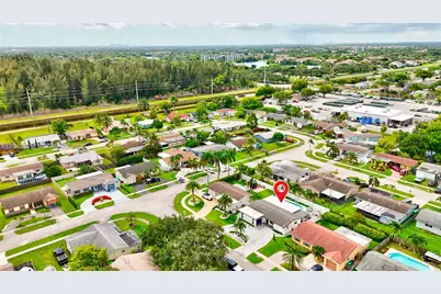 11370 NW 46th Pl, Sunrise, FL 33323 - Photo 44