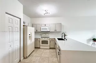 3740 NE 3rd Ct, Homestead, FL 33033 - Photo 10