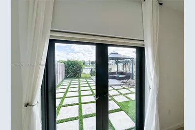 3740 NE 3rd Ct, Homestead, FL 33033 - Photo 30