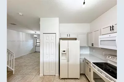 3740 NE 3rd Ct, Homestead, FL 33033 - Photo 14