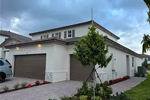 2475 SE 29th Dr, Homestead, FL 33035 - Photo 2