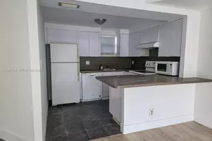 8290 Lake Dr, Doral, FL 33166 - Photo 4
