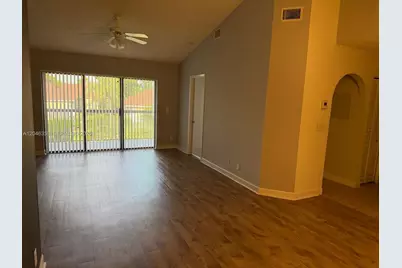 5761 Riverside Dr #304B4, Coral Springs, FL 33067 - Photo 14
