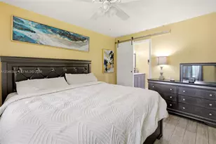 1476 N Mangonia Dr, West Palm Beach, FL 33401 - Photo 14