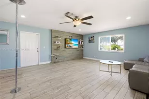 1476 N Mangonia Dr, West Palm Beach, FL 33401 - Photo 12