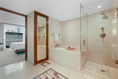 6801 Collins Ave #608 (door 616), Miami Beach, FL 33141 - Photo 22