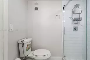 8401 SW 107th Ave, Miami, FL 33173 - Photo 16