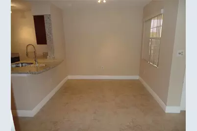 2811 N Oakland Forest Dr #205, Oakland Park, FL 33309 - Photo 4