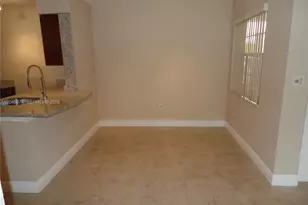 2811 N Oakland Forest Dr, Oakland Park, FL 33309 - Photo 4
