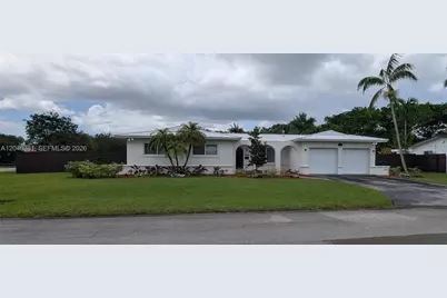 10442 SW 114th St, Miami, FL 33176 - Photo 1