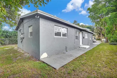 746 SW 4th St, Dania Beach, FL 33004 - Photo 30