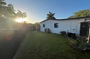 16025 SW 299th Terrace, Homestead, FL 33033 - Photo 4