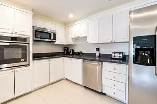 19370 Collins Ave, Sunny Isles Beach, FL 33160 - Photo 8