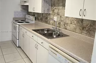 2903 NE 163rd St, North Miami Beach, FL 33160 - Photo 12