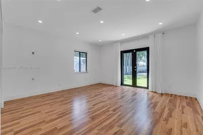 549 NE 12th Ave #1, Fort Lauderdale, FL 33301 - Photo 26